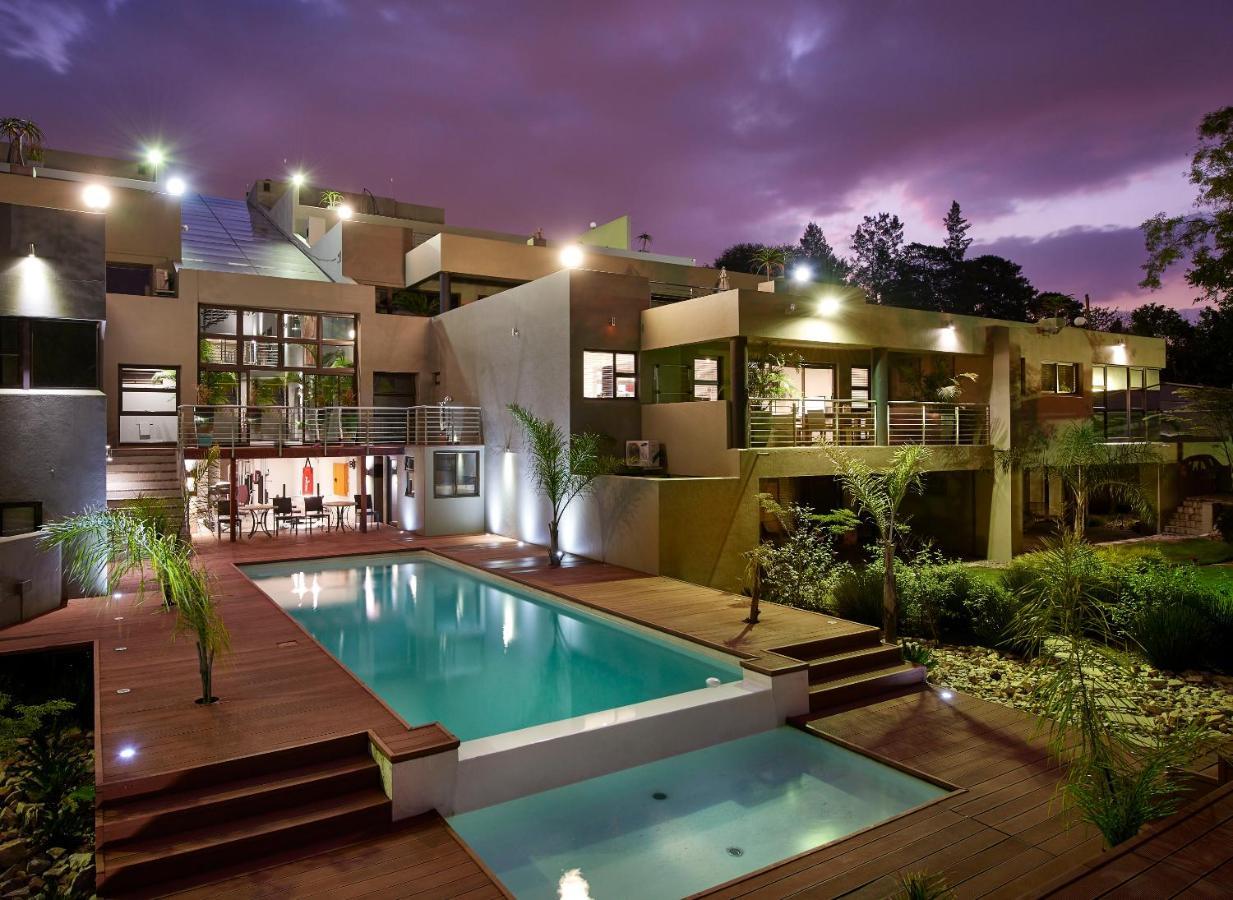 יוהנסבורג Dynasty Forest Sandown Serviced Apartments & Self Catering Hotel מראה חיצוני תמונה
