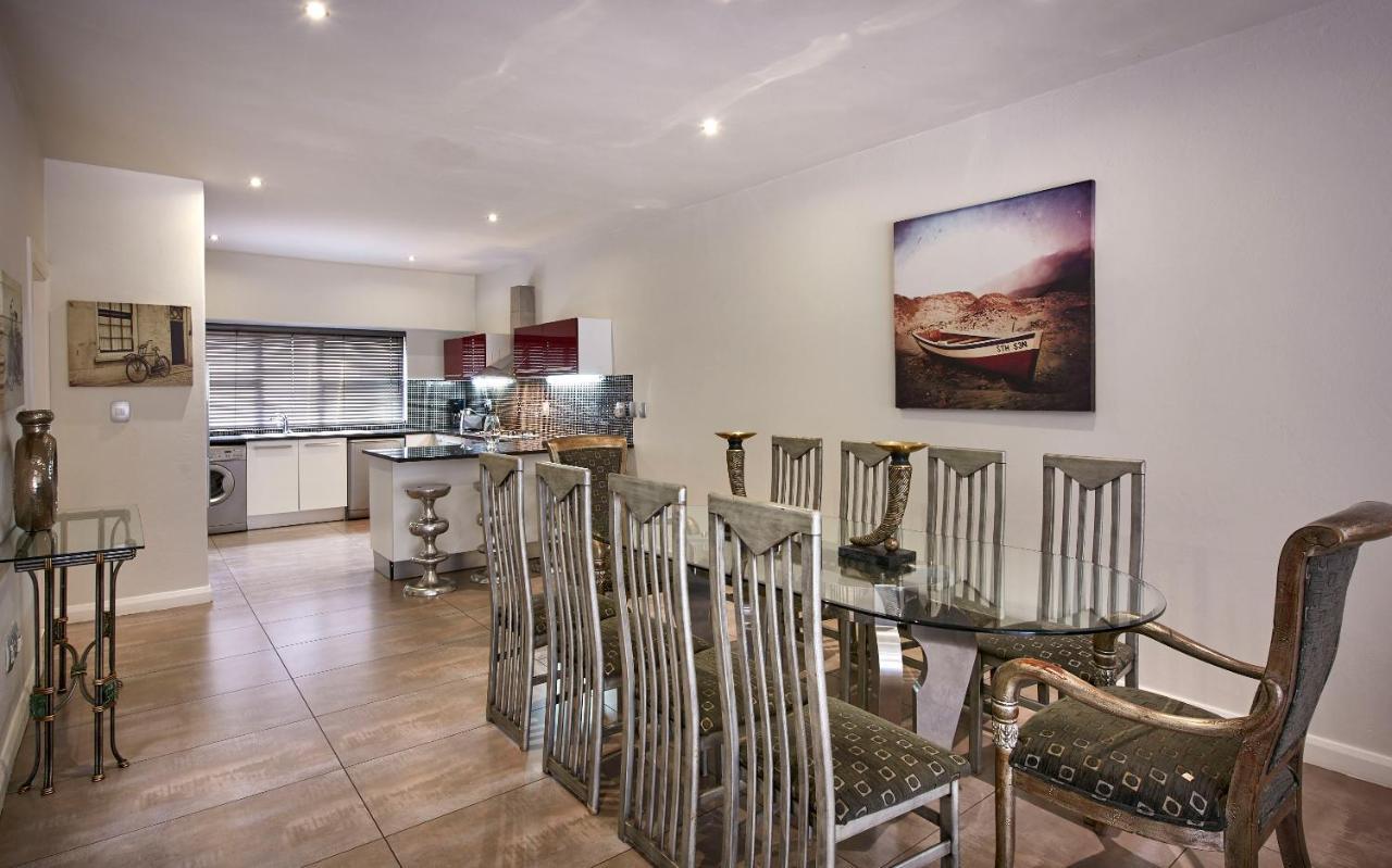 יוהנסבורג Dynasty Forest Sandown Serviced Apartments & Self Catering Hotel מראה חיצוני תמונה