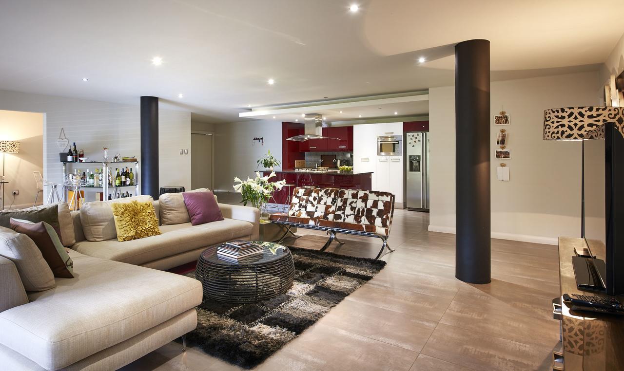 יוהנסבורג Dynasty Forest Sandown Serviced Apartments & Self Catering Hotel מראה חיצוני תמונה