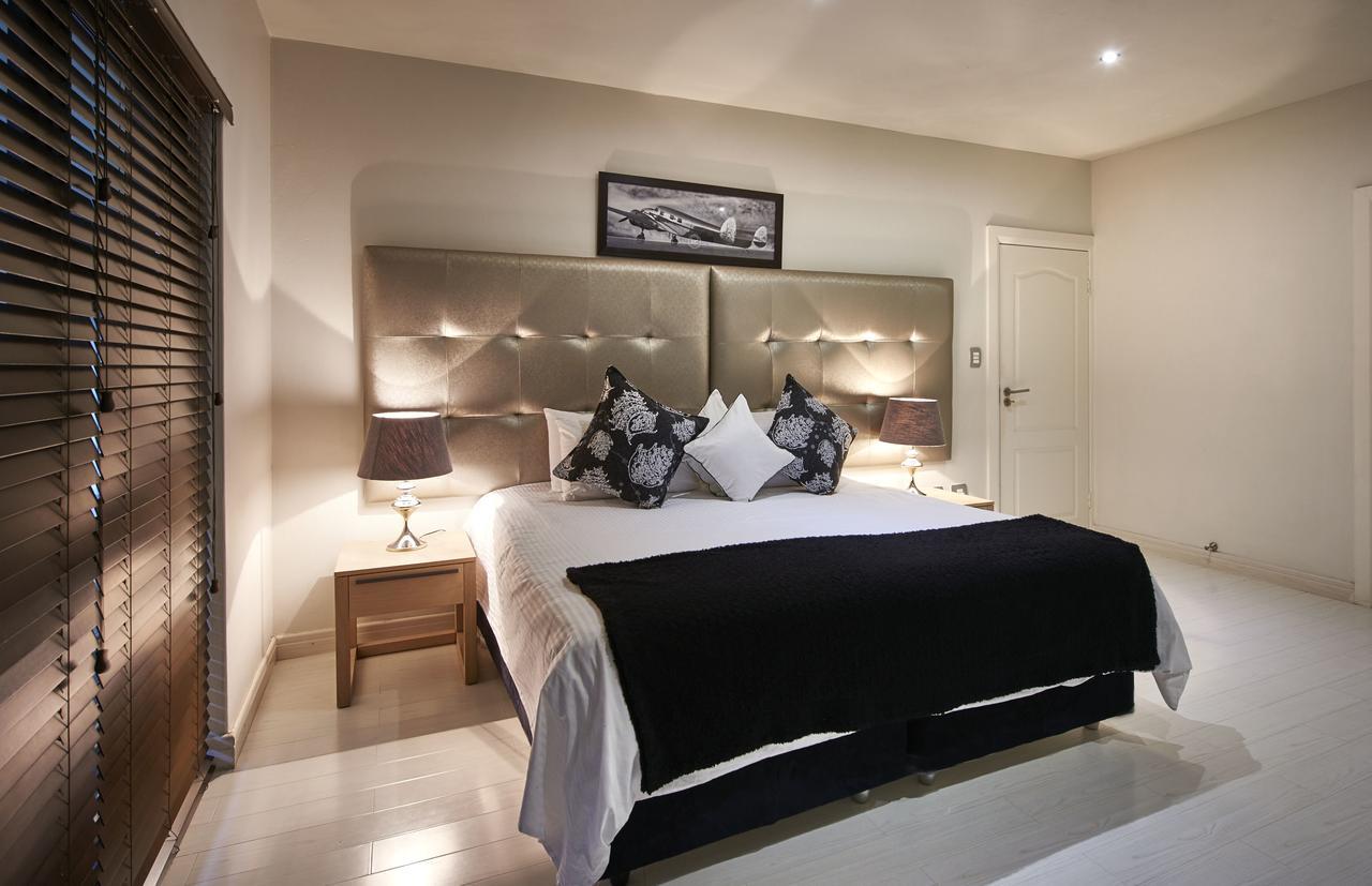 יוהנסבורג Dynasty Forest Sandown Serviced Apartments & Self Catering Hotel מראה חיצוני תמונה